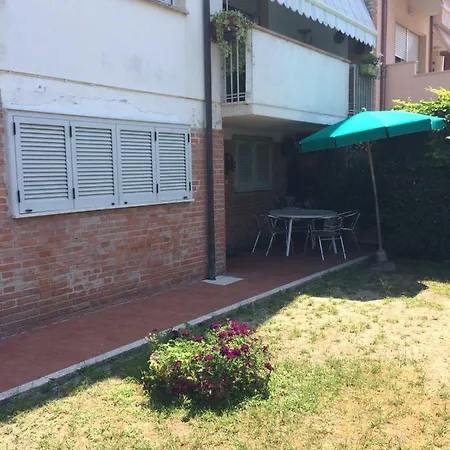 Holiday home Casa Viareggio